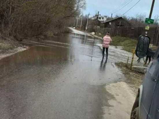 В Тамбове затопило старую тулиновскую дорогу