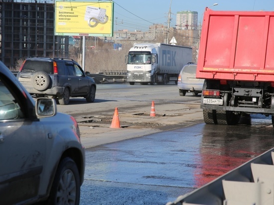 Пробки в 6 баллов образовались утром 17 марта на дорогах Томска