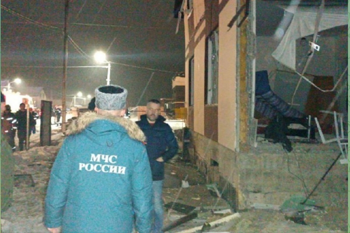 Костромские ЧП: при взрыве газа в деревне Клюшниково пострадали 4 человека, 2 из них в реанимации