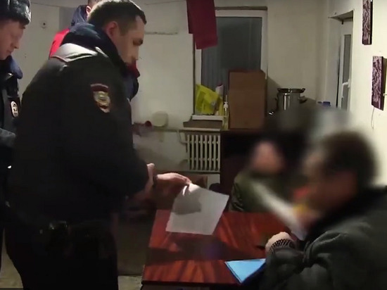 Чувашские полицейские задержали группу мошенников, обманувших множество покупателей