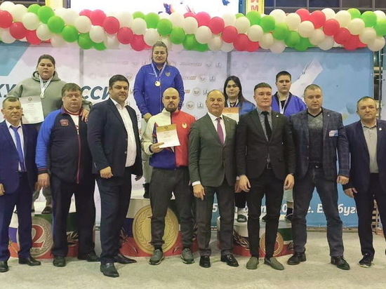 Спортсменка из Хакасии завоевала Кубок России по борьбе на поясах