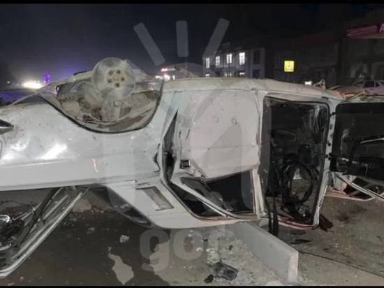 В страшной аварии в Дагестане пострадало пять человек