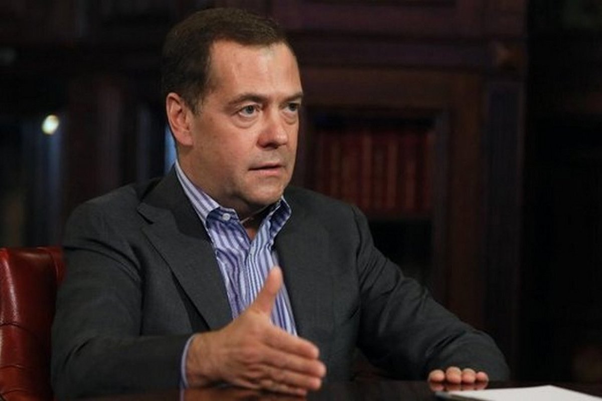 Medvedev commented on the news about the decision of the ICC with a toilet paper icon