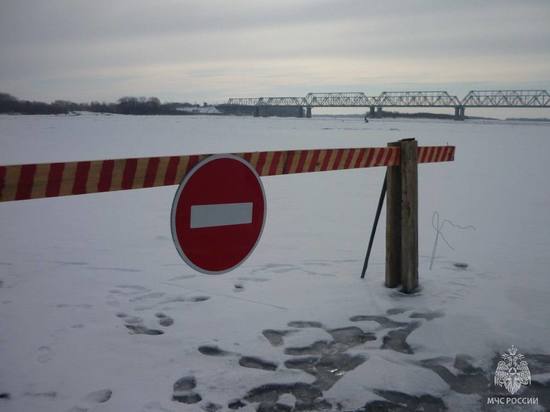 Все ледовые переправы закрыты в Алтайском крае
