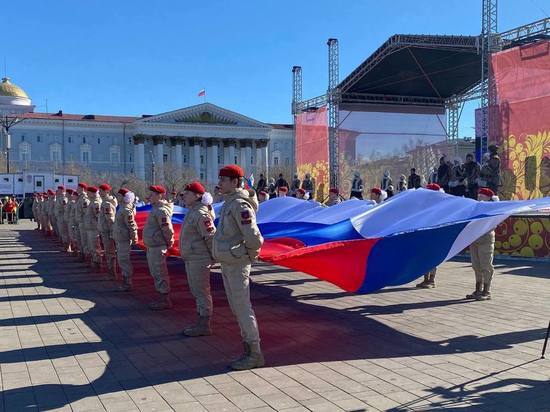 Праздничный концерт в честь воссоединения Крыма и РФ начался в Чите