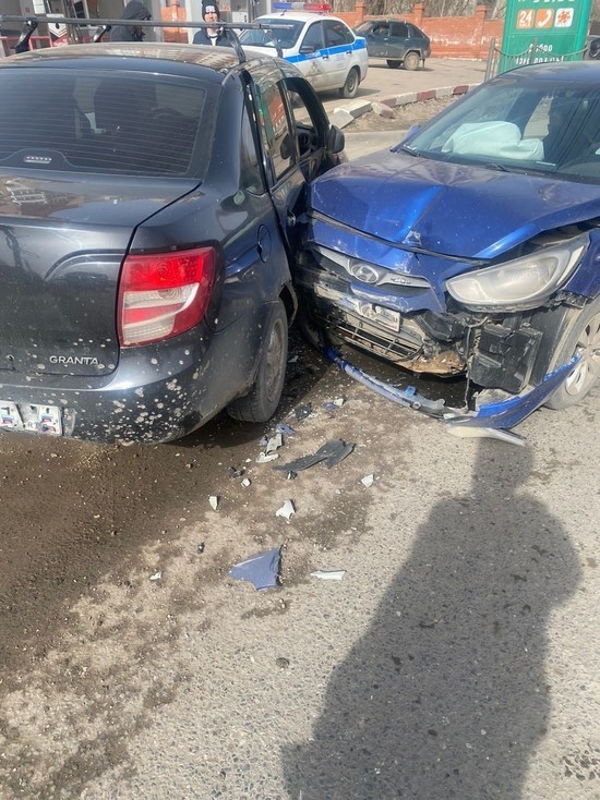 В Саратове в дорожных авариях пострадали две женщины