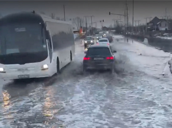 Осташковское шоссе затопило в Мытищах