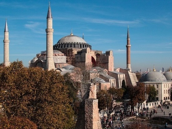 Экс-депутат Багдасаров призвал забрать Константинополь у ослабленной землетрясением Турции
