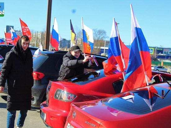 В Орле в день воссоединения Крыма с Россией прошёл автопробег «По ZOVу сердца»