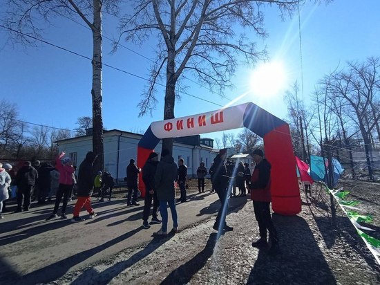 В Курске по поводу  воссоединения с Крымом провели легкоатлетический  забег