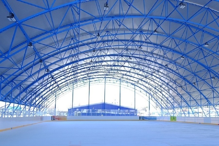 An indoor skating rink with artificial ice appeared in the meadows of Yaransk