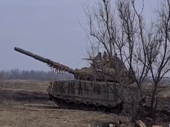 Танкисты ЧВК «Вагнер» рассказали об использовании модернизированных танков Т-80 в Артемовске