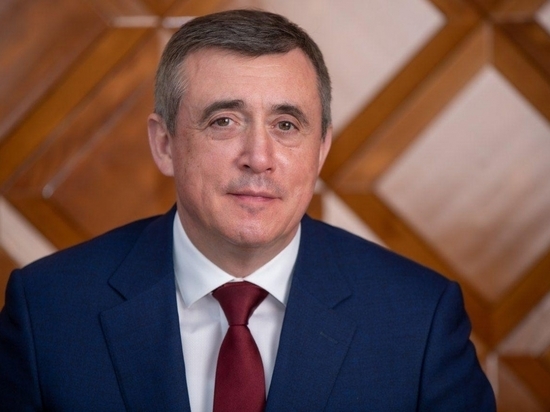 Губернатор Сахалинской области поздравил работников бытового обслуживания населения и ЖКХ с праздником