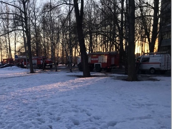 Вечером 18 марта в Ярославле В доме 52 по проспекту Дзержинского  произошел громкий взрыв Стены дома тряхнуло, все обитатели строения в один миг выскочили на улицу и вызвали МЧС