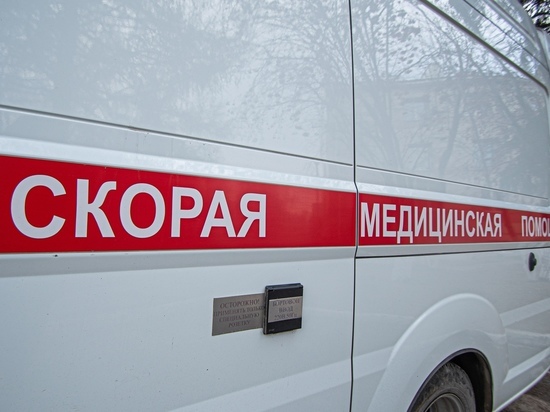 В Новосибирске пассажирка Honda Fit попала в больницу после ДТП