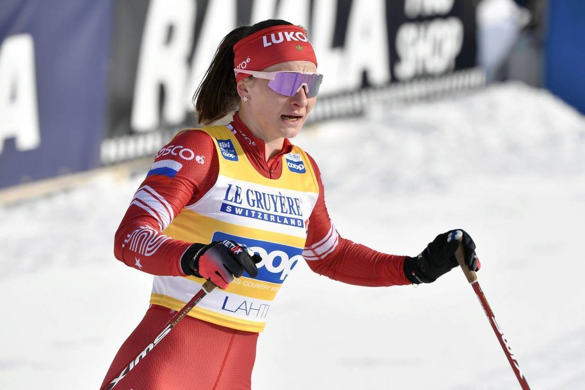 Непряева выграла скиатлон на чемпионате России в Тюмени