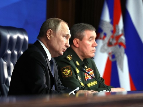 Песков: Путин долго обсуждал с Герасимовым ход спецоперации