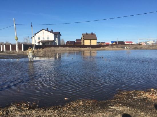 В Пензенской области паводок отрезал маленький поселок от райцентра
