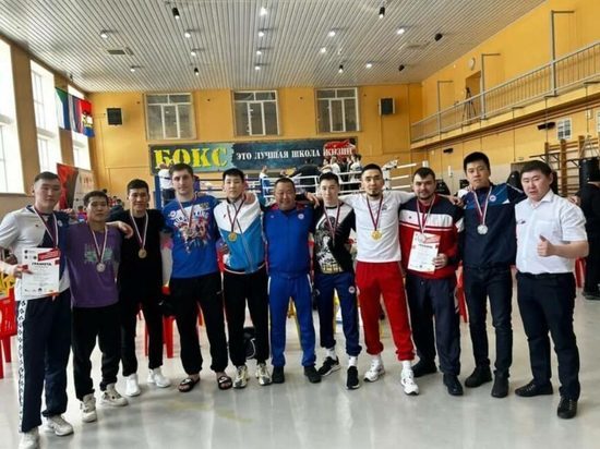 Якутские спортсмены стали чемпионами ДФО по кикбоксингу