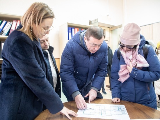 Власти помогли сахалинским художникам найти помещения для мастерских и выставок