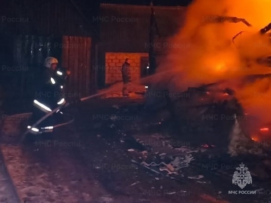 На месте пожара дома под Калугой обнаружен труп мужчины