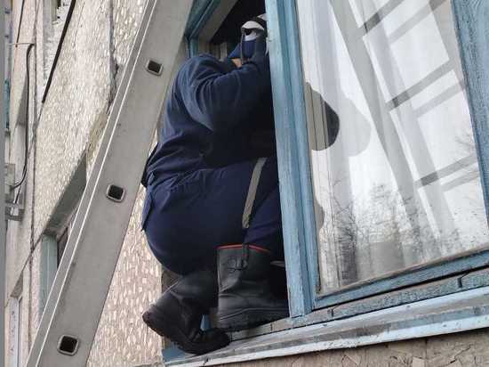 Пензенские спасатели обнаружили тело мертвой женщины в запертой квартире