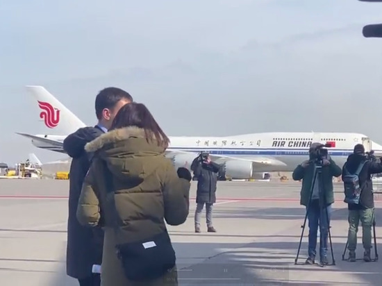 На приземлившемся в Москве китайском самолете Си Цзиньпина не оказалось