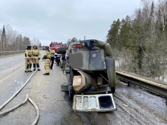 УАЗ опрокинулся на трассе М-5 в Челябинской области