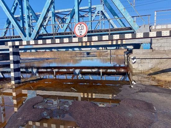 Из-за паводка закроют движение под мостом в Фокинском районе Брянска