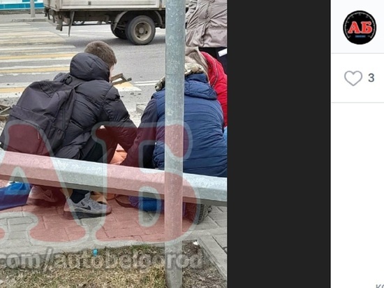 Под Белгородом на девушку упал столб, в который въехал грузовик