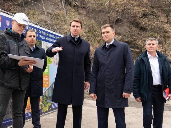 Глава Сочи и прокурор города проинспектировали ход строительства объектов образования в Хостинском районе
