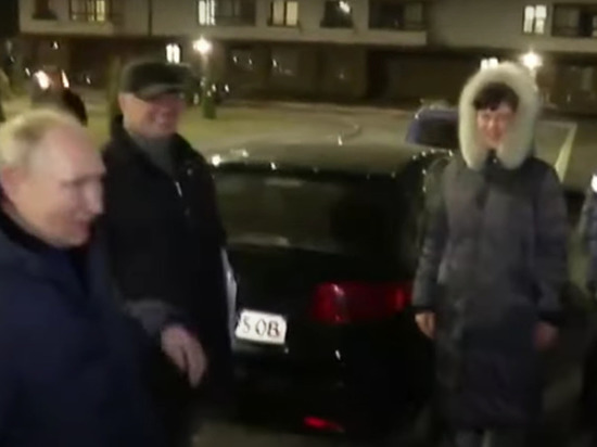 Семье жительницы Мариуполя Ирины Волосатовой, которая встретилась с президентом России Владимиром Путиным во время его приезда в город, начали угрожать