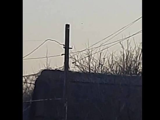 Над Донецком заметили парашютиста