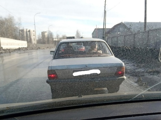 В Петрозаводске столкнулись четыре автомобиля