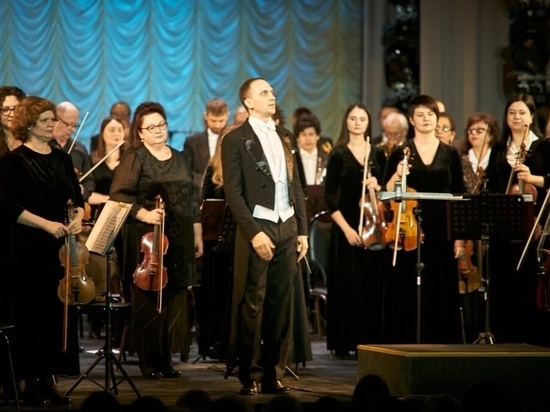 В Великом Новгороде состоялось выступление Академического симфонического оркестра Луганской филармонии