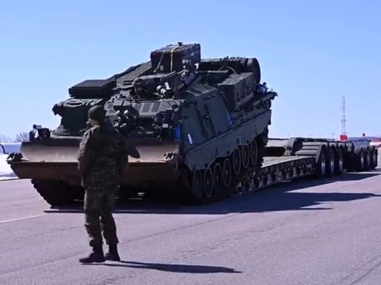 В Сети высмеяли власти Канады "скромную" военную помощь Украине