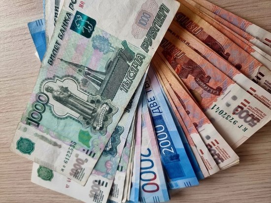 «Ухожу к другому»: женщина из Краснодара украла у сахалинца 90 тыс. рублей