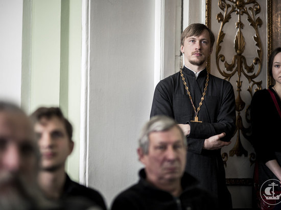 Реставратор Крюкова назвала причины «почернения» крестов в Киево-Печерской лавре