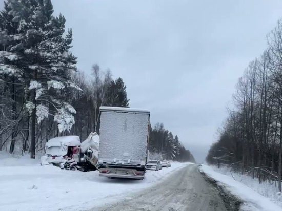  В Бурятии федеральные дорожники борются с последствиями снегопада