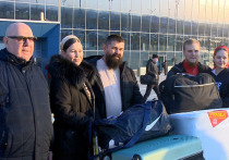В международном аэропорту Владивостока встретили уже шестую семью переселенцев из Бразилии