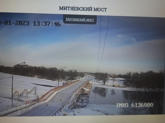 Движение закрыли на Митяевском мосту в Коломне из-за резкого подъема воды