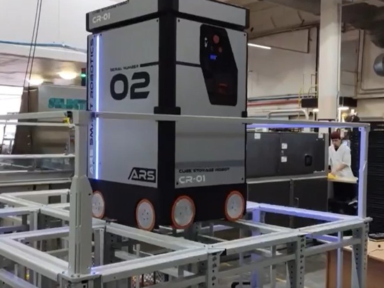 Калужской предприятие представило транспортных роботов для логистики