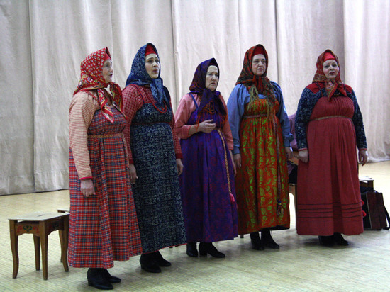 Фольклорный коллектив «Талиця» представил культуру Пинежского района в Северном хоре