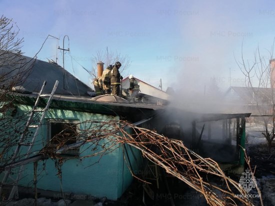 В Новотроицке сгорел частный дом