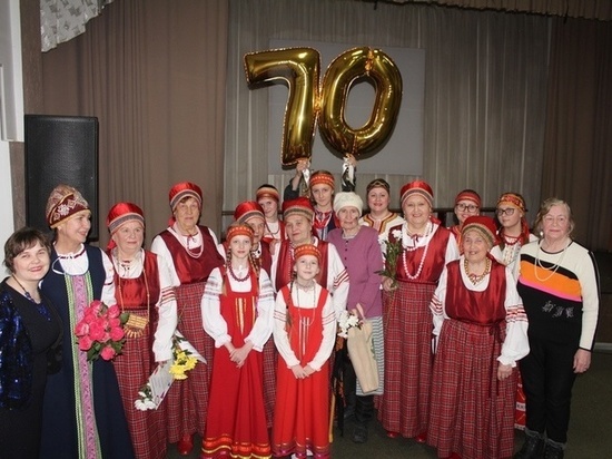 Смоленский ансамбль «Софиюшка» отметил своё семидесятилетие