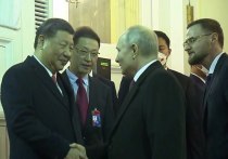 Диалог президента России Владимира Путин и председателя КНР Си Цзиньпина при прощании в Кремле вечером во вторник попал на камеру
