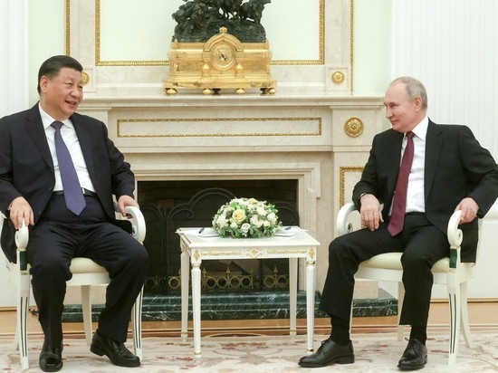 Путин и Си Цзиньпин назвали российско-китайские отношения образцовыми