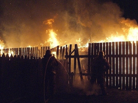 В Хакасии горели частные дома и надворные постройки
