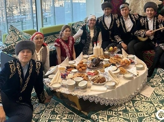 В Новосибирске журналист рассказала, почему празднуют Наурыз в Казахстане