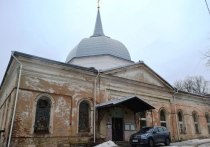 Распятский Собор на Калужской улице является памятником федерального значения
